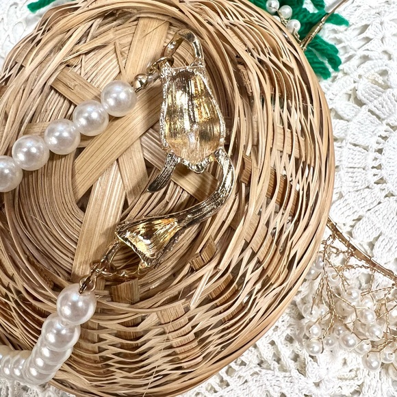 New! Faux Pearl And Rhinestone Snake Necklace - Picture 3 of 5